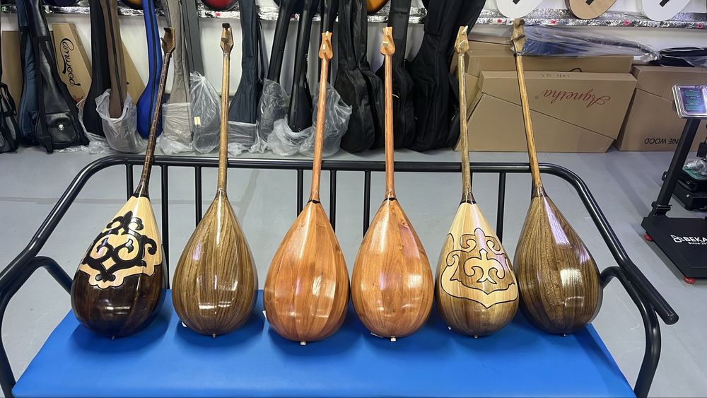 Домбыра сатылады