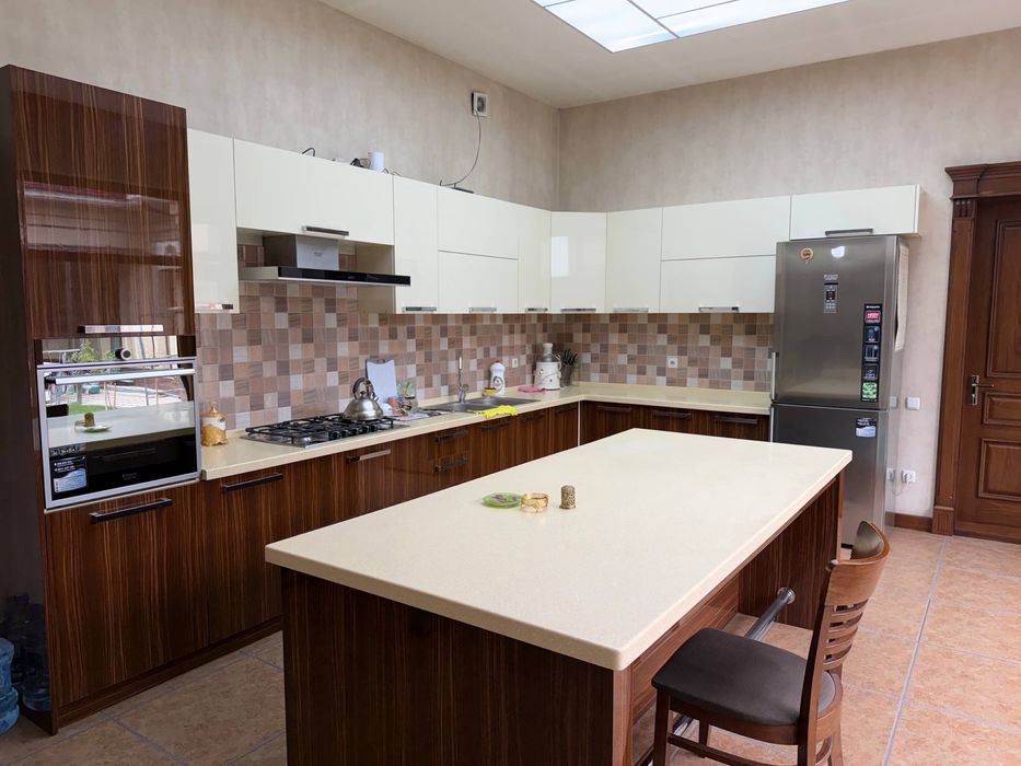 Мебель кухонная