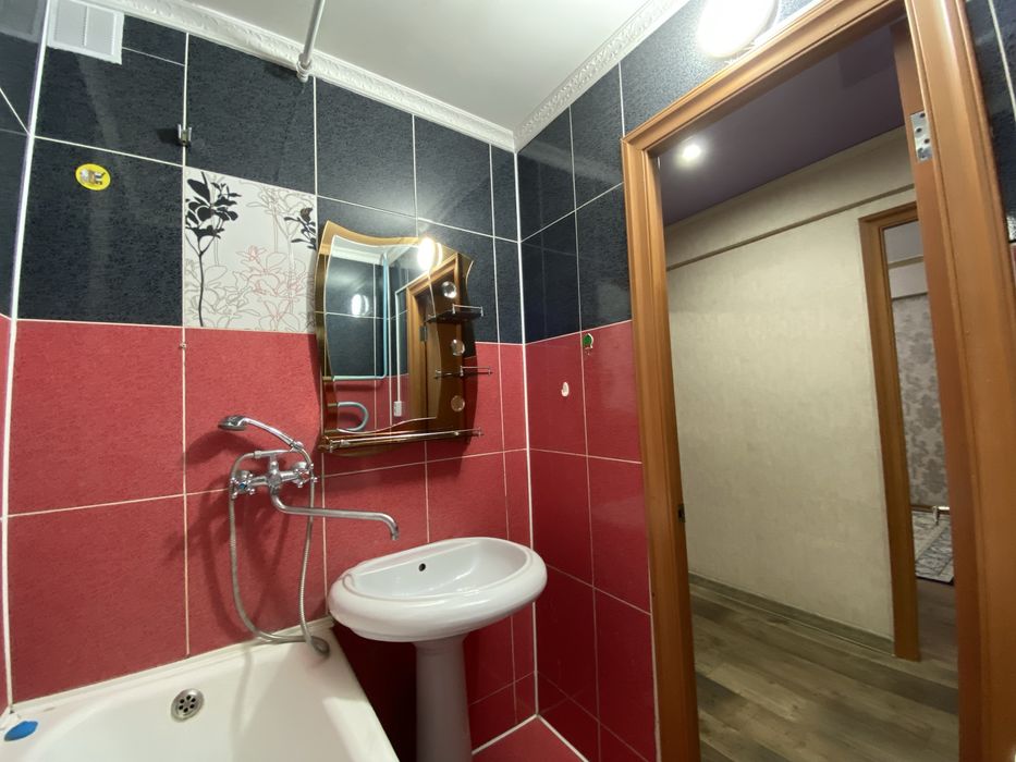 Сдается 3-х квартира на длительный срок.