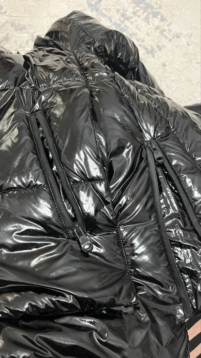 Продам куртки классные