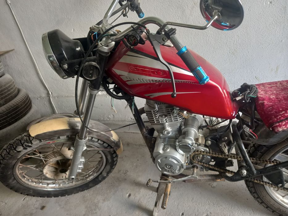 Moto sotiladi srochni pul zarur