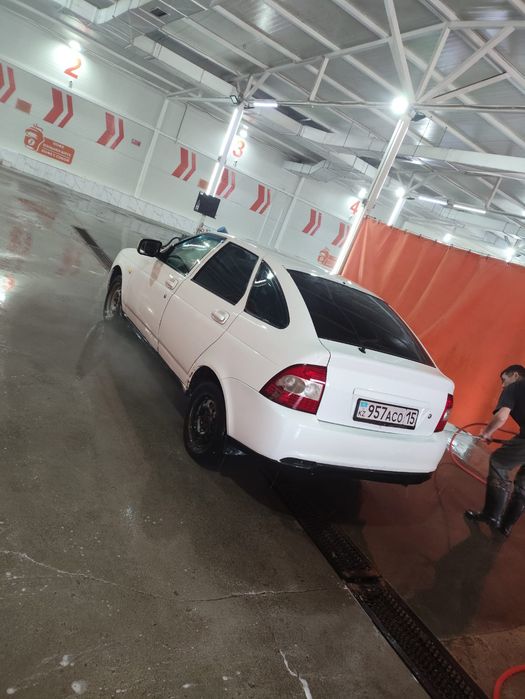 Продам машину Приору