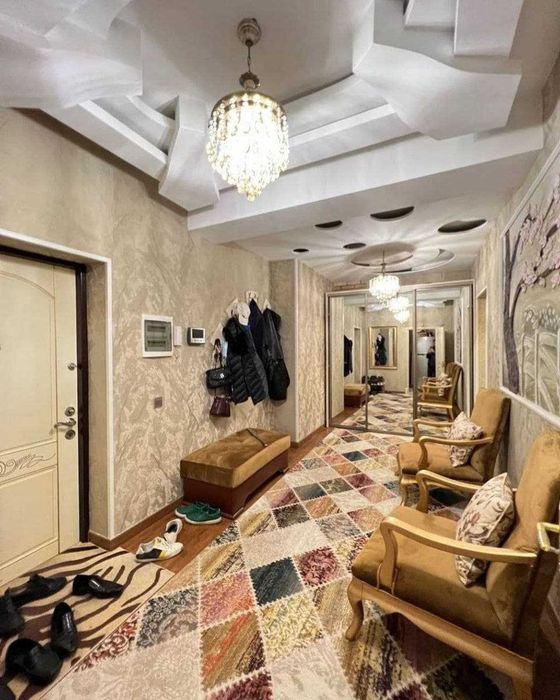 Срочно сдается евро квартира в центре города ОЙБЕК метро