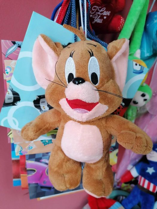 Нови плюшени играчки Том и Джери, Спонджбоб, Патрик и други