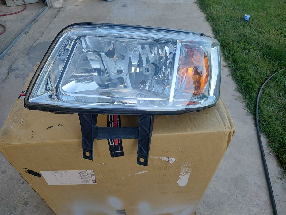 Ляв фар оригинален VW T5
