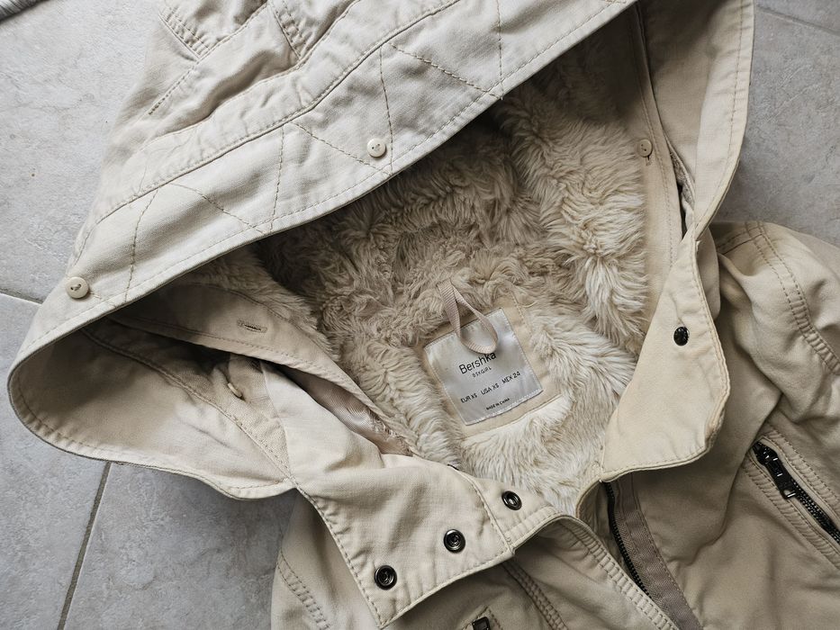 Дамско зимно яке Bershka