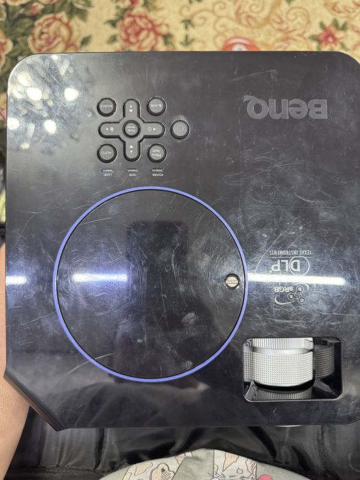 Проетор Benq продам