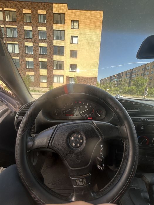 Продаю bmw e36 318i