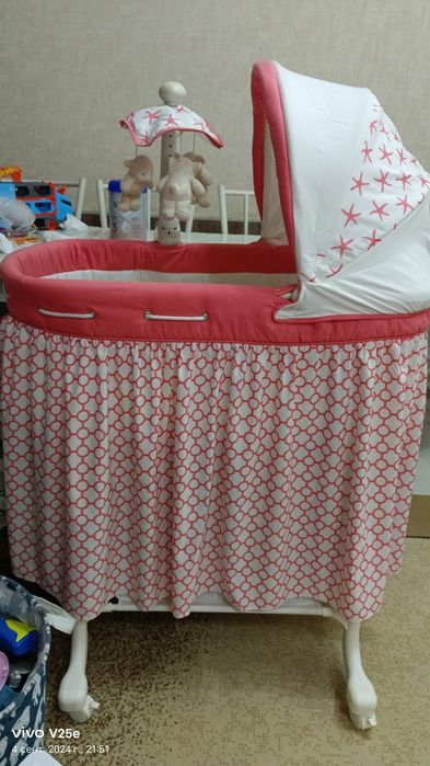 Продам кроватку люльку