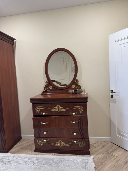 Спальный гарнитур