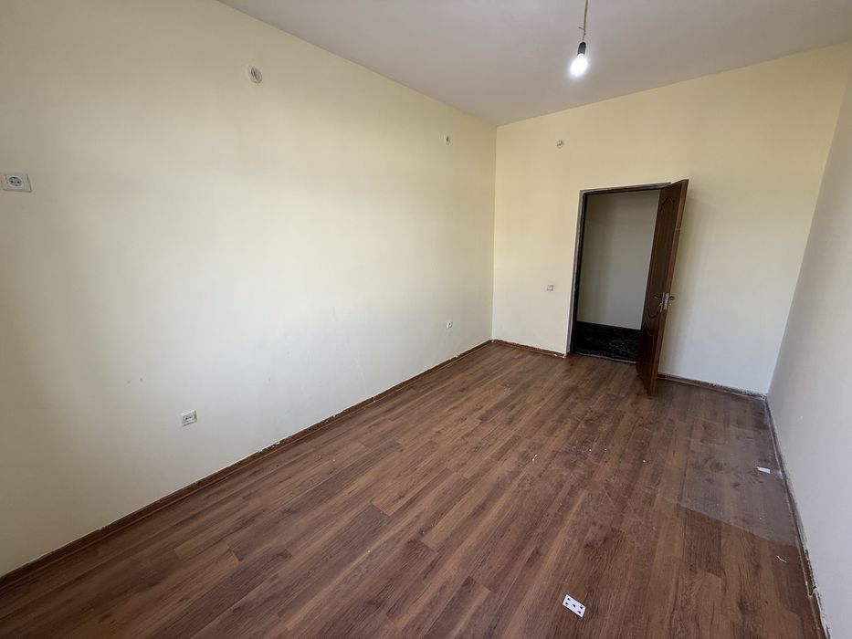 Srochna sotiladi. Termiz sh. Begoyim. 2 xonali. 2 etaj yangi dom