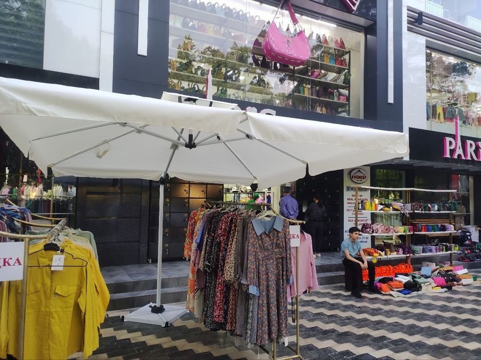 Продается  зонты-навесы для кафе и ресторанов!