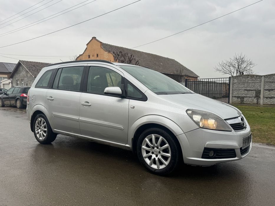 De vanzare Opel Zafira