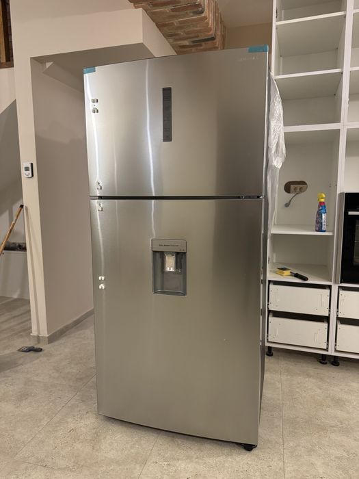 Frigider cu doua usi Samsung Twin Cooling Plus 585 l