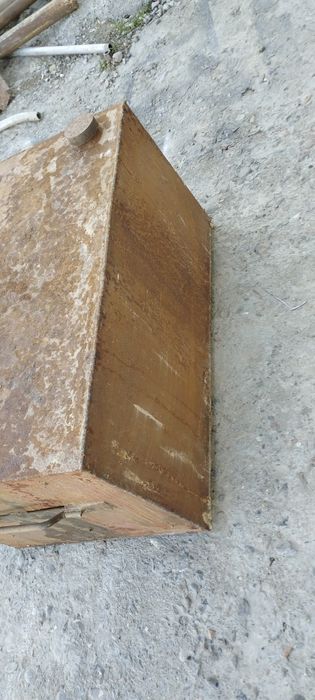 Продам металлическую емкость