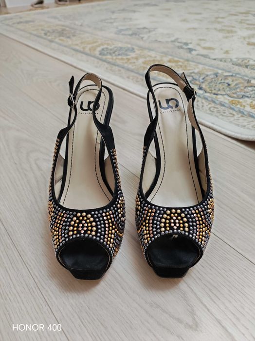 Продам женскую обувь