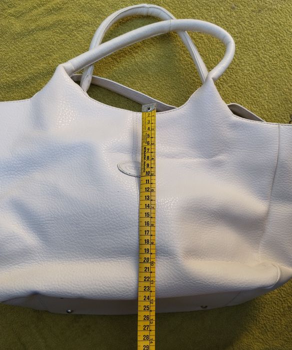 Vând geantă de piele Tod's!