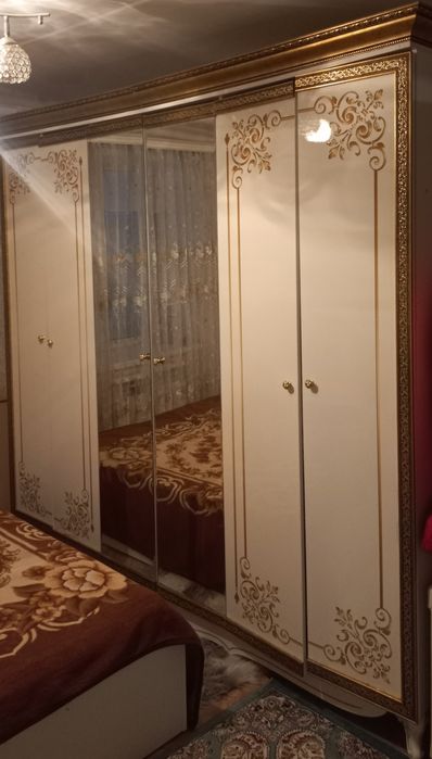 Спальный гарнитур