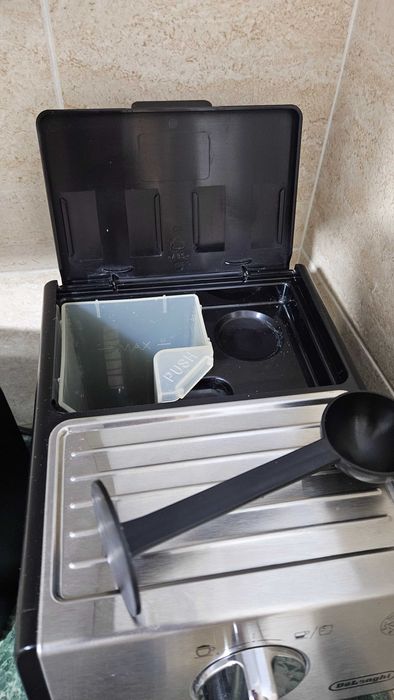 Продам кофемашину Delonghi