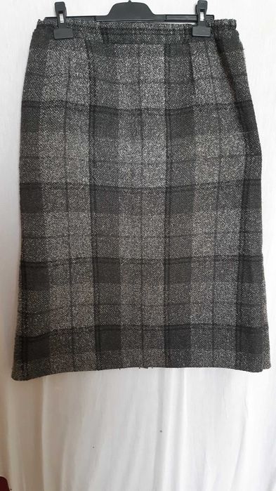 Fuste groase diferite modele