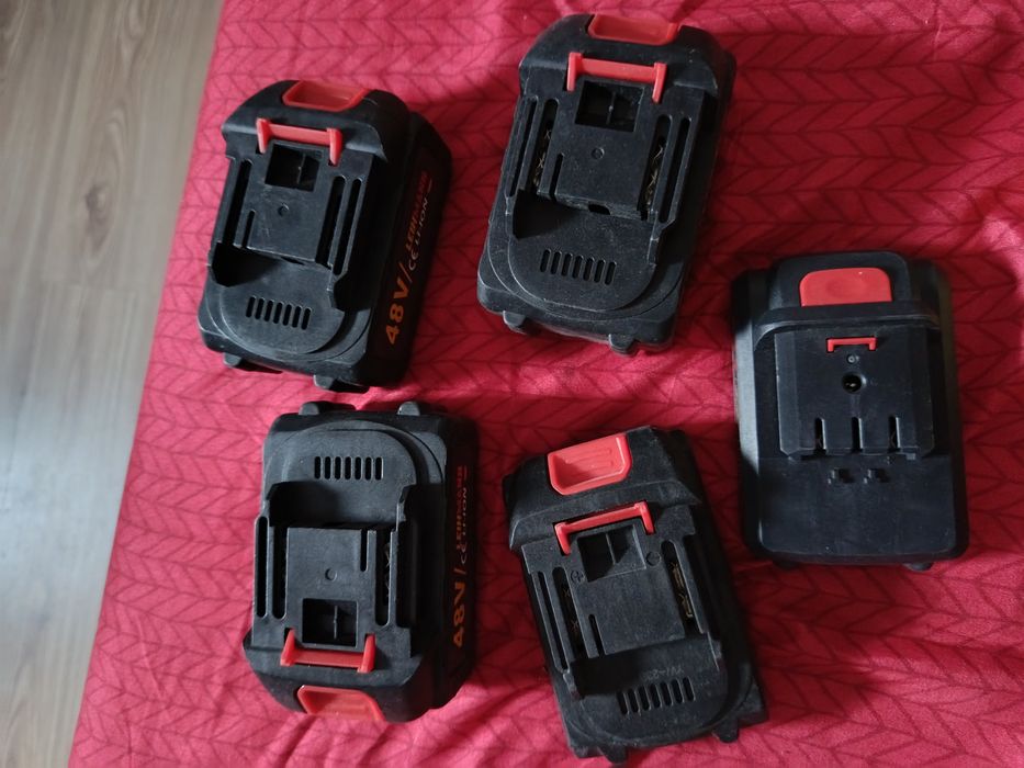 Încărcătoare noi, neutilizate