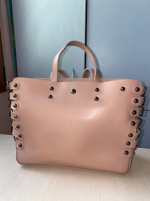 Дамска чанта в розово