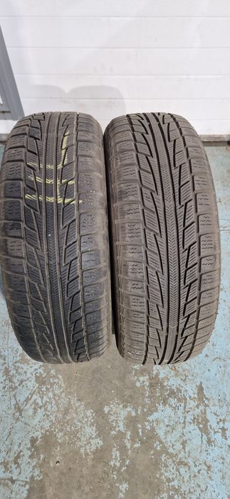 Vând cauciucuri  de iarnă 205/65/R15