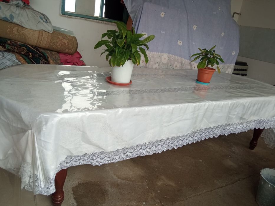 Овалный стол залга койганга