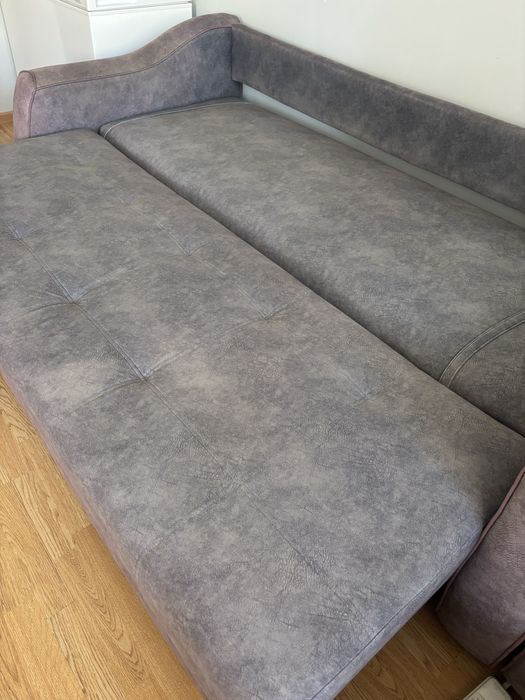 Диван в хорошем состоянии