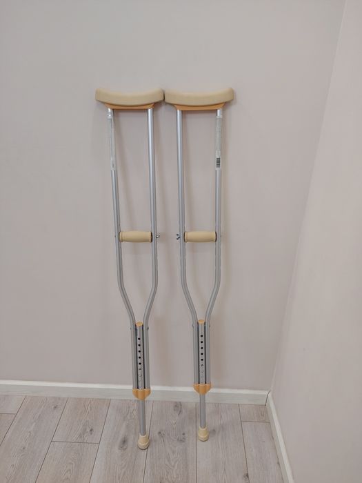 Костыли в хорошем состоянии