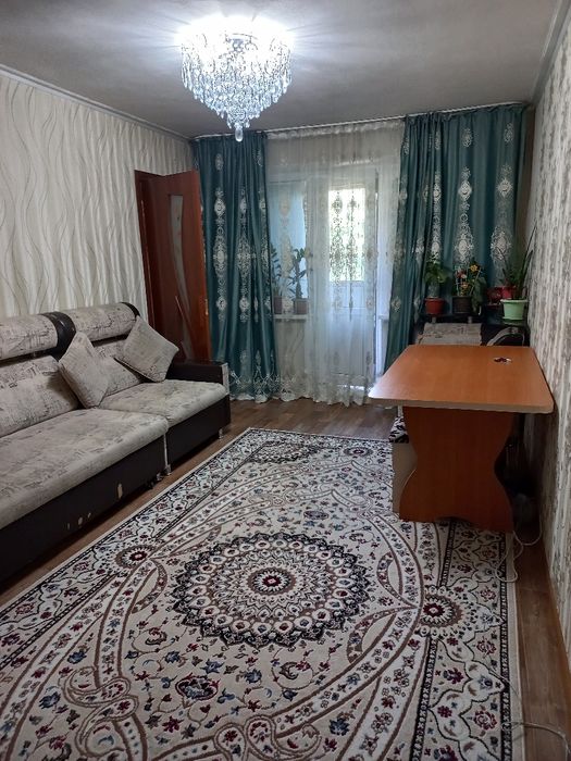 Продам 2-хкомнатную квартиру