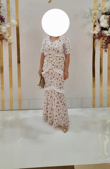 Платье очень красивое