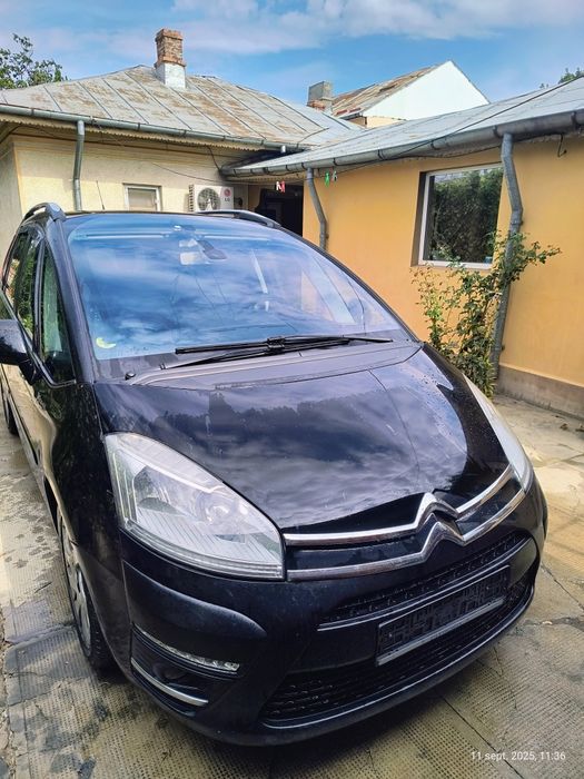 Vând Citroen C4 Grand Picasso