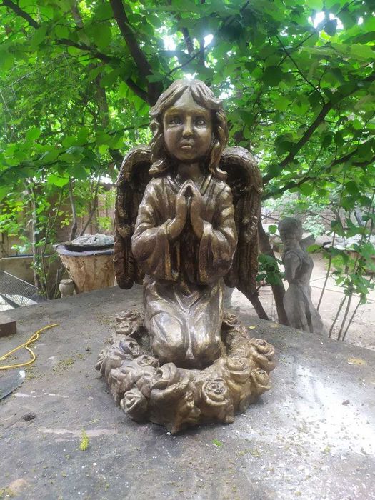 декоративные украшение территории  дачи—  фонтаны