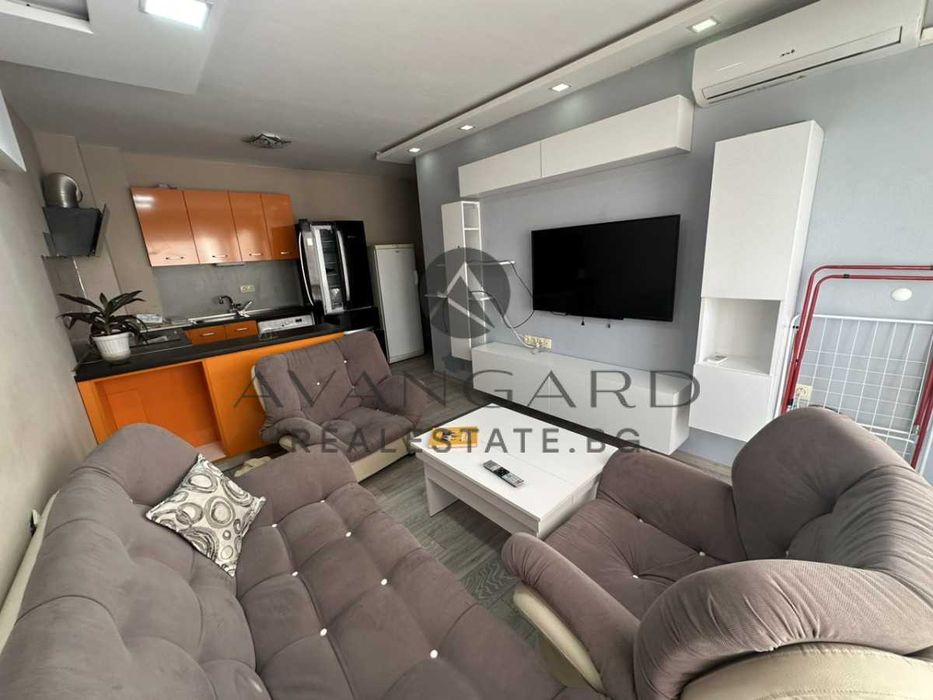 Продава се Тристаен апартамент в Пловдив, Кючук Париж - 76 кв.м за 1448 €/кв.м - Снимка #1