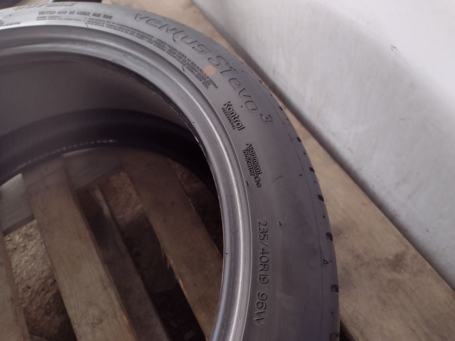 Hankook S1 EVO3  2бр.235/40/19 дот1121