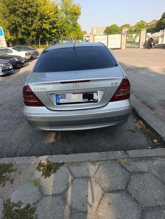 Мерцедес C220 топ състояние
