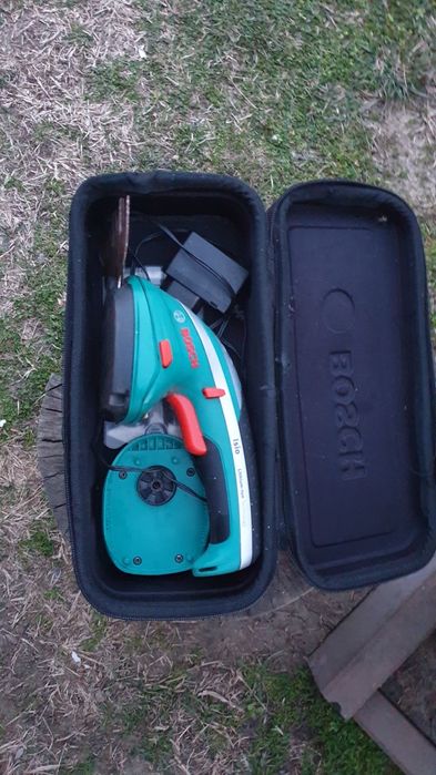 Foarfeca tuns iarba/gard viu Bosch