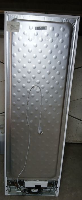 Хладилник с фризер Beko