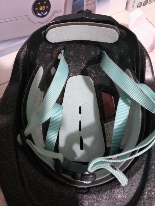 Casca de Protectie Si Genunchiere Copii Marimea S