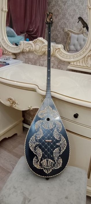 Домбыра сатылады,сувинер