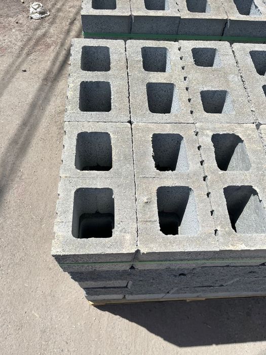 Рваные блоки сплитерные накрывочные крыша