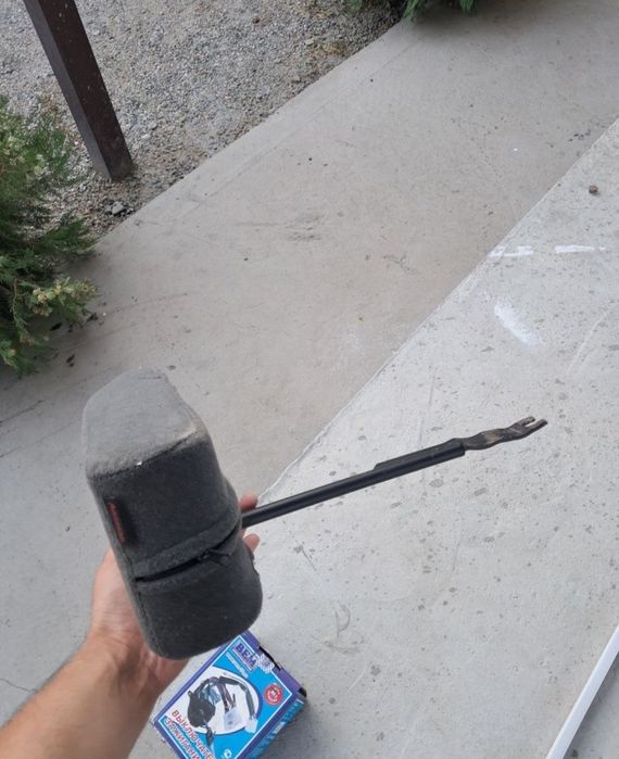 Подлокотник ваз 2114-15