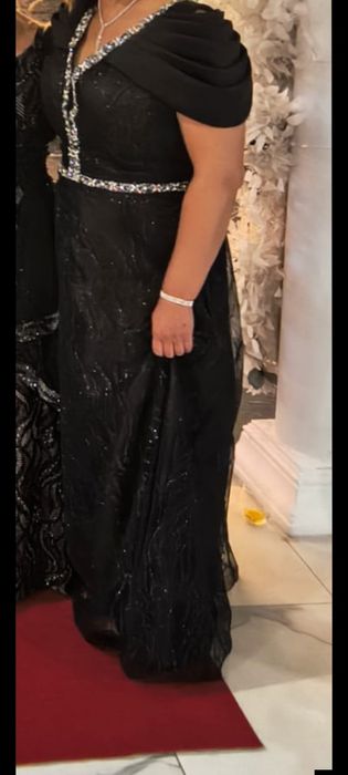 Rochie eleganta foarte  frumoasa