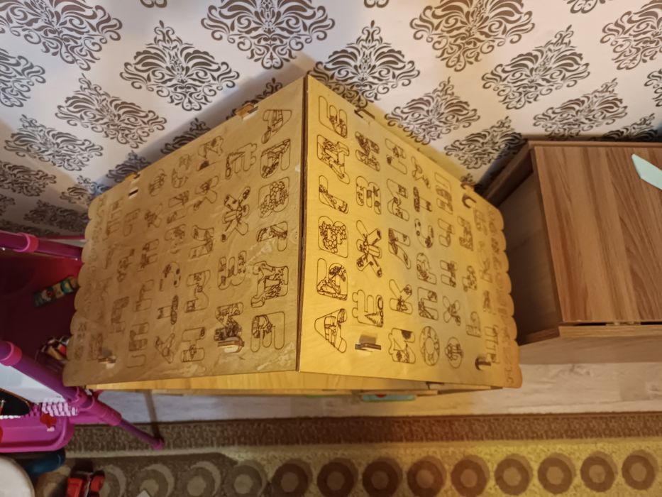 Продам деревянный домик для девочкии