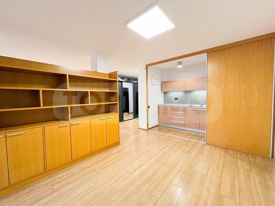 Продава се Двустаен апартамент в Варна, Морска градина - 96 кв.м за 5000 €/кв.м - Снимка #7