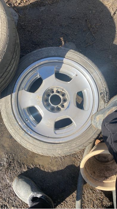 Продам 4 диска с резиной