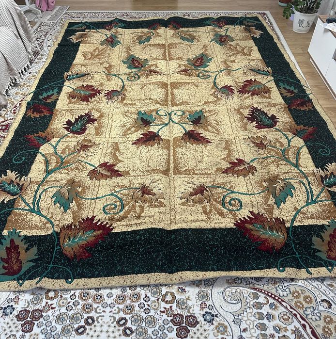 Продам ковёр 3,5×2,5