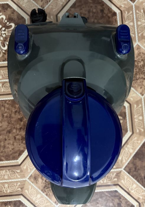 Пылесос Elenberg MD-VC12K