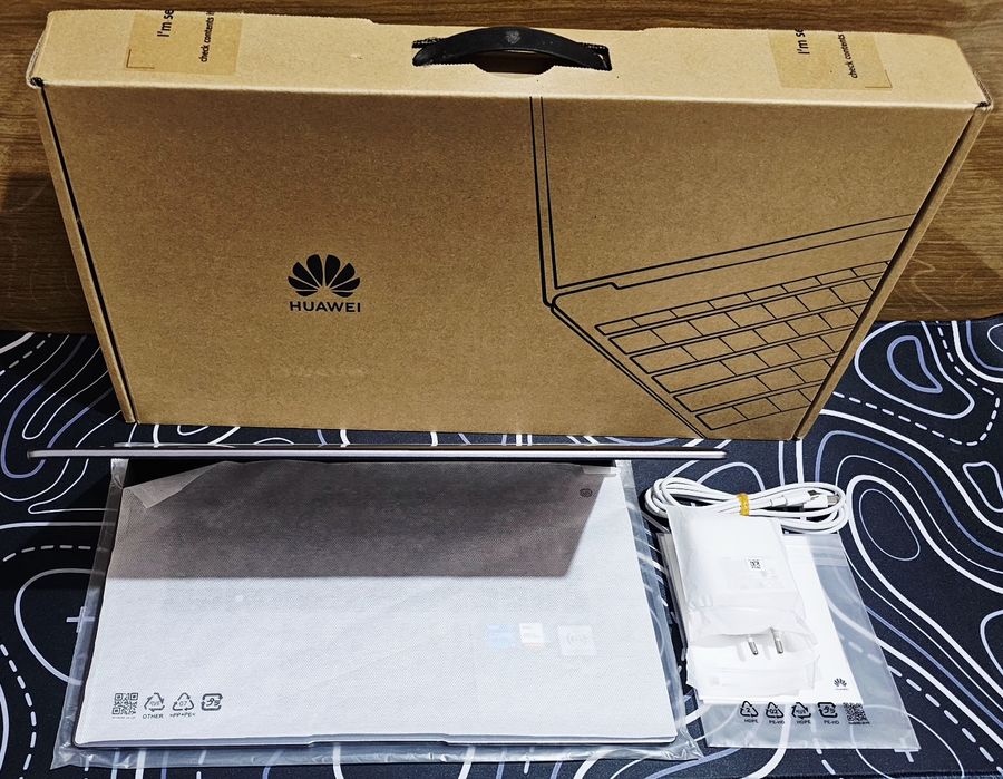 Huawei D15 core i 5 ssd512, ozu16